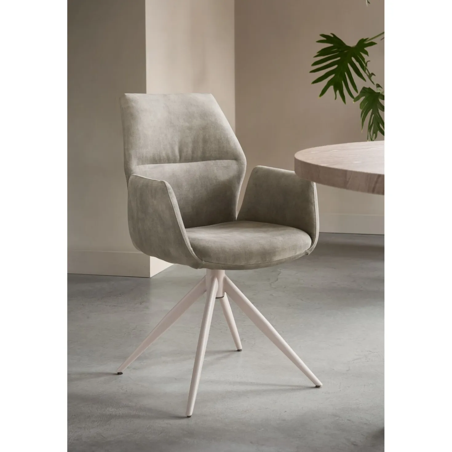 Eetkamerstoel Faido Velvet beige poot grijs
