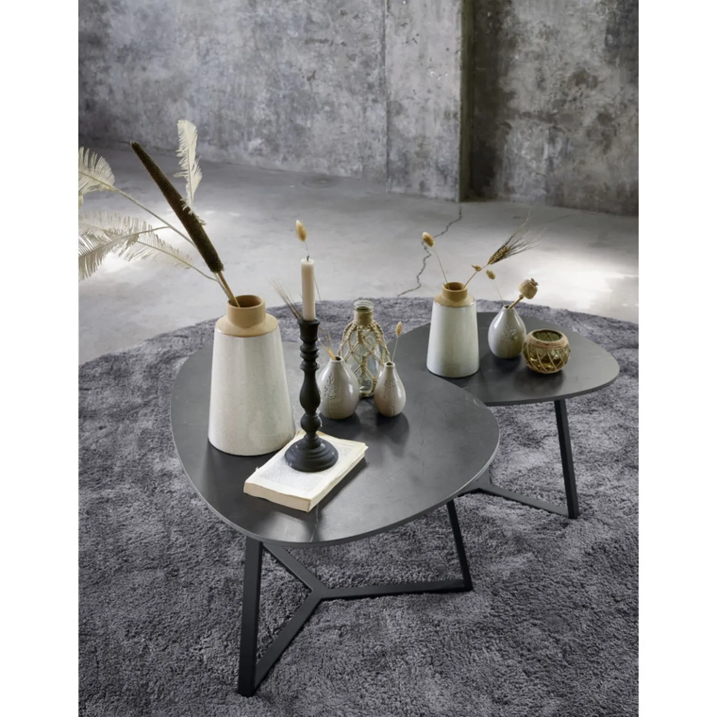 Salontafel Lineto 64x80 cm organisch zwart keramiek