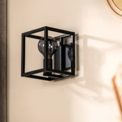 Wandlamp Tiamo Zwart staal 18x18 cm